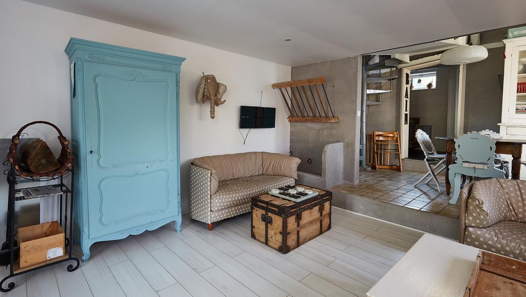 Holiday home Les De L'yeres